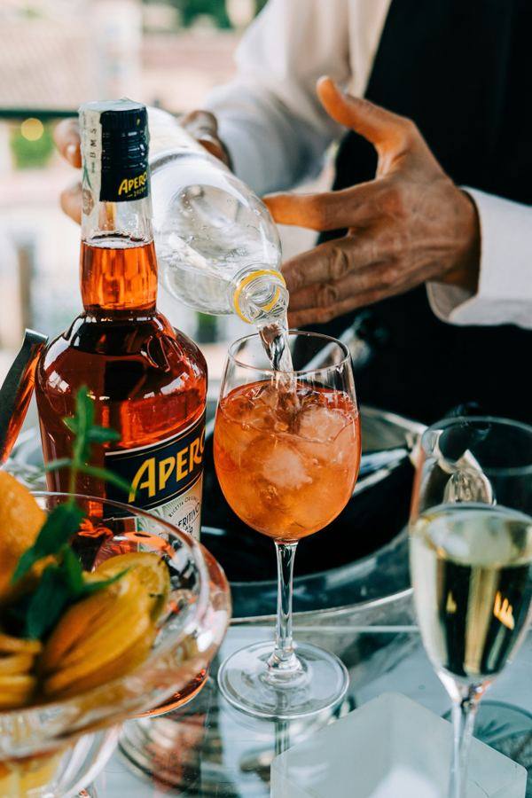 An aperitivo by the marina